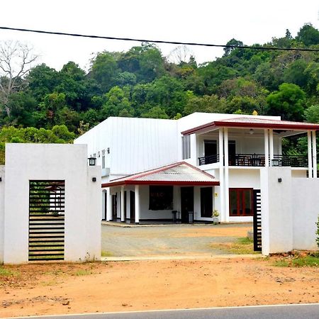 Wingate Hotel Wilgamuwa Wasgamuwa Exterior photo